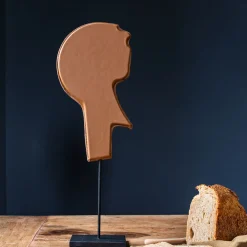 DareForma Scultura in pelle marrone Il capo><noscript><img width=