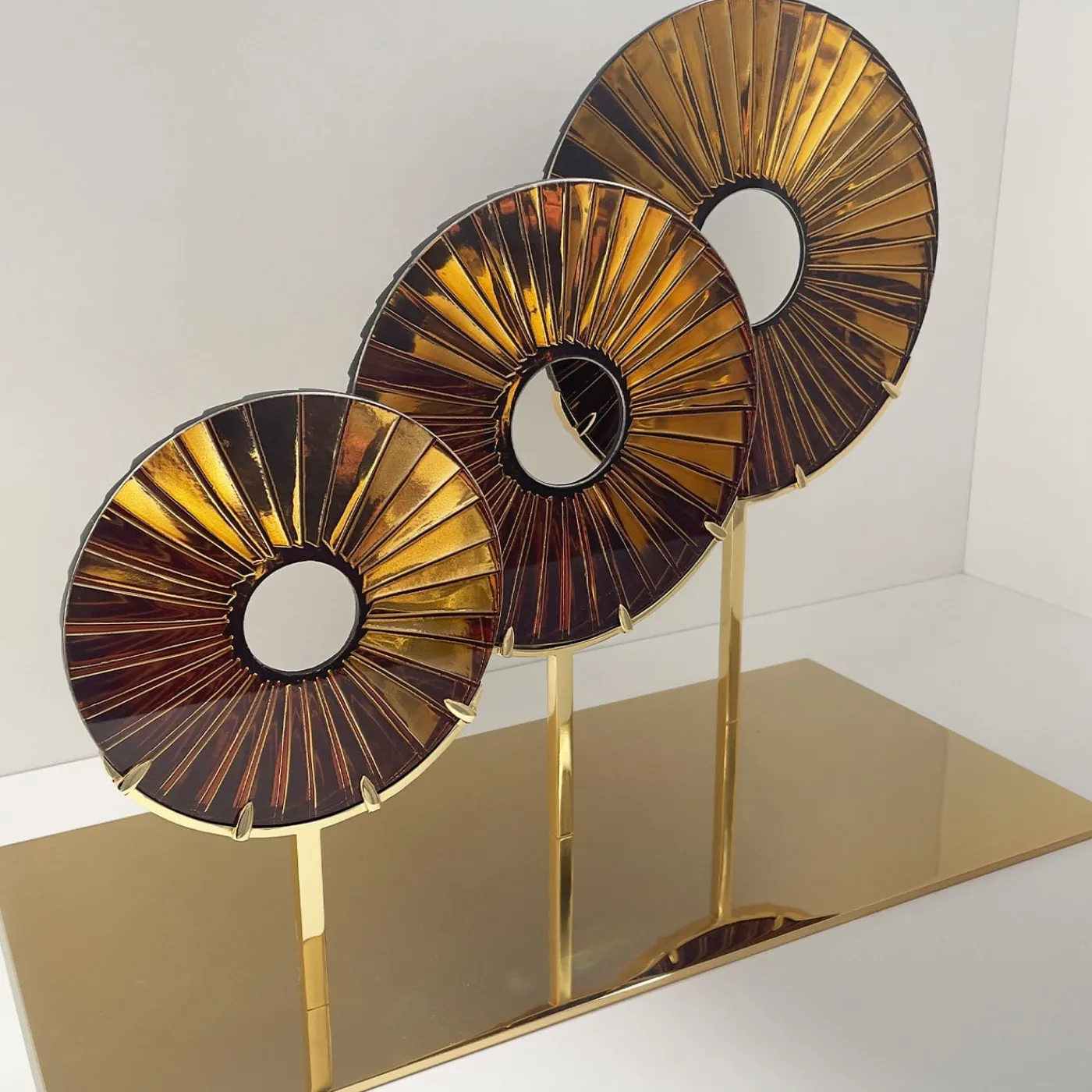 Ghirò Studio Scultura in vetro ambrato a tre occhi> Sculture Decorative