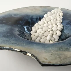 Design Center 1991 Scultura/piatto in ceramica policroma Incanto Notturno di Nino Basso> Centrotavola