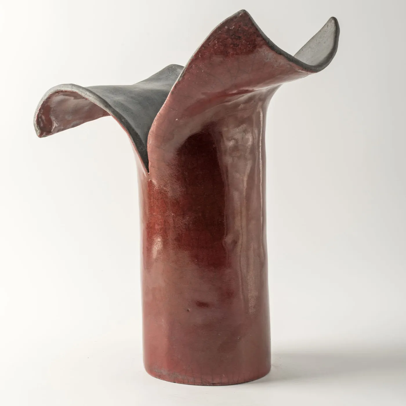 Design Center 1991 Scultura/vaso in ceramica amaranto Petali D'Oriente di Nino Basso> Vasi Decorativi