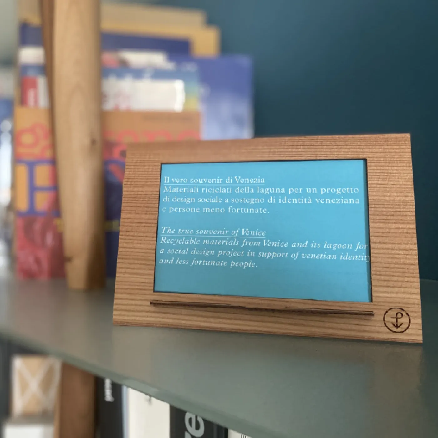 Pieces of Venice Set di 4 cornici in legno di rovere Sandro Gallo 136 di Luciano Marson per POV> Cornici