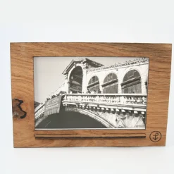 Pieces of Venice Set di 4 cornici in legno di rovere Sandro Gallo 136 di Luciano Marson per POV><noscript><img width=