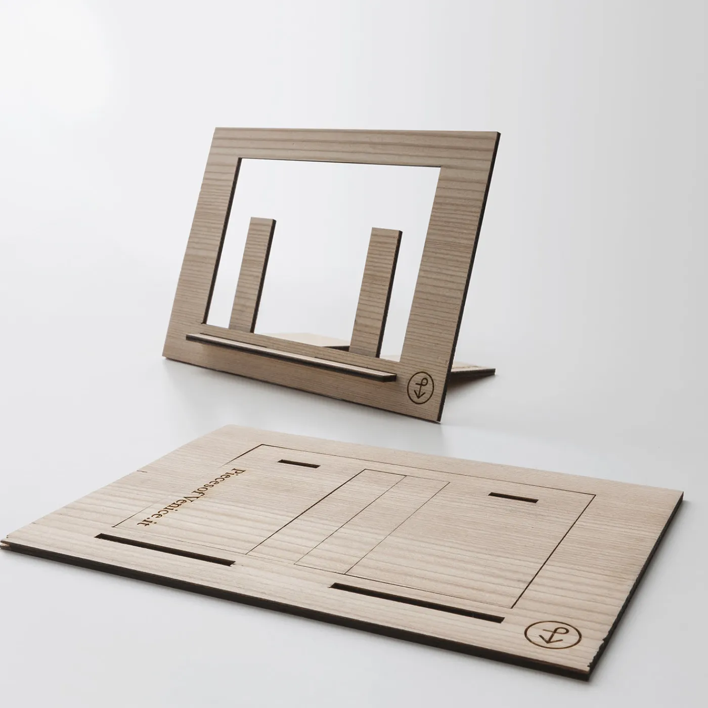 Pieces of Venice Set di 4 cornici per ritratti Sandro Gallo 136 di Luciano Marson per POV> Cornici