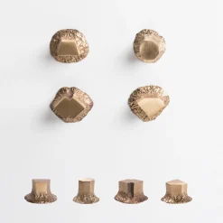 NIVA Design Set di 4 pomelli in ottone per porte Solido #2 di Nicole Valenti> Maniglie