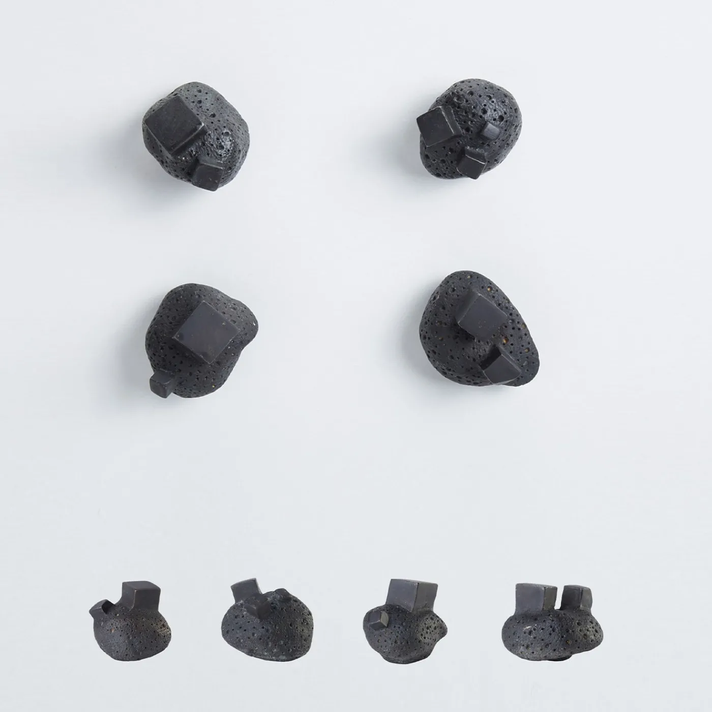 NIVA Design Set di 4 pomelli neri per porte Pietra #4 di Nicole Valenti> Maniglie