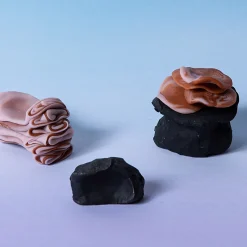 NIVA Design Set di 4 pomelli neri per porte Impronta #2 di Nicole Valenti><noscript><img width=