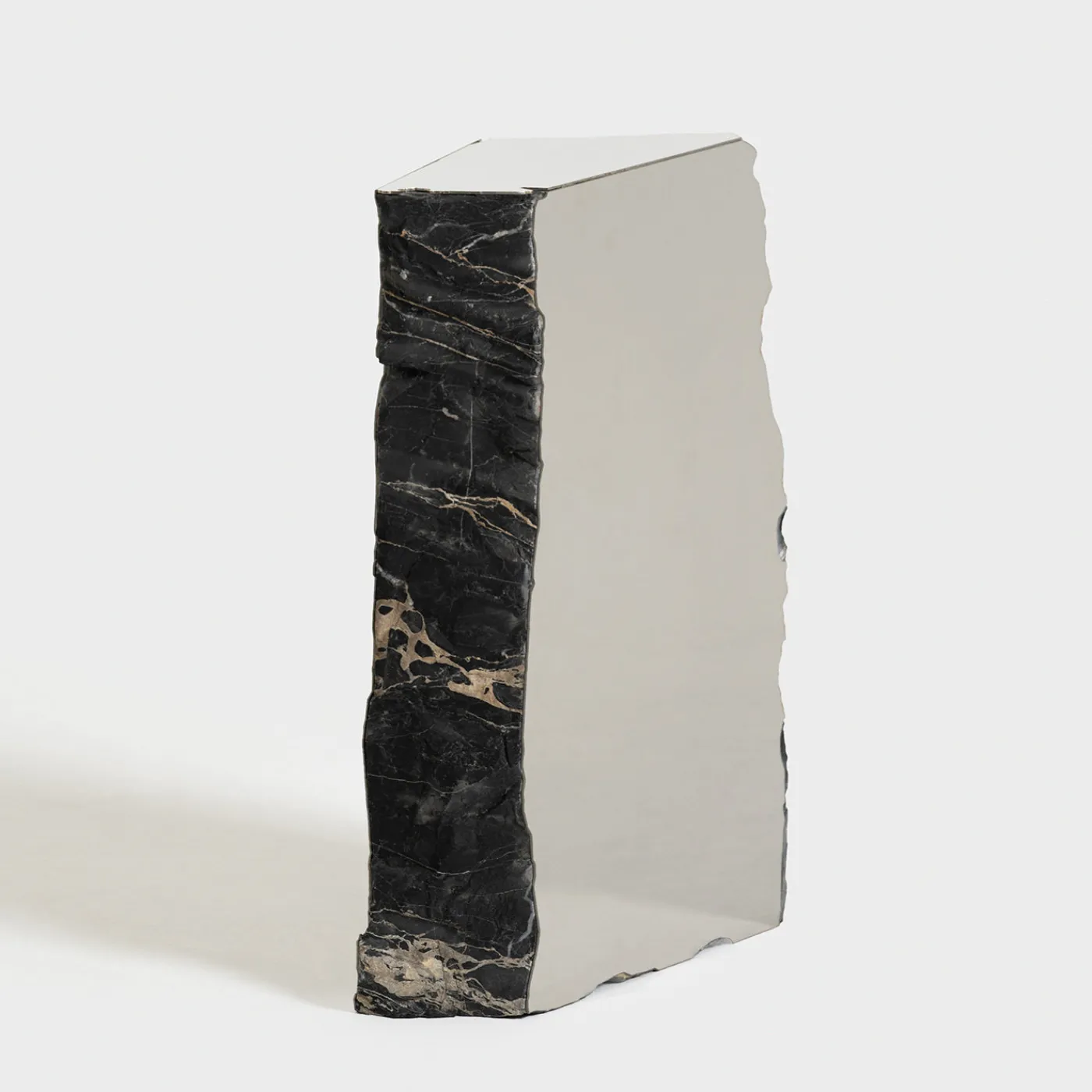 Delvis Unlimited Specchio Immersione in Marmo Portoro> Specchi Da Tavolo