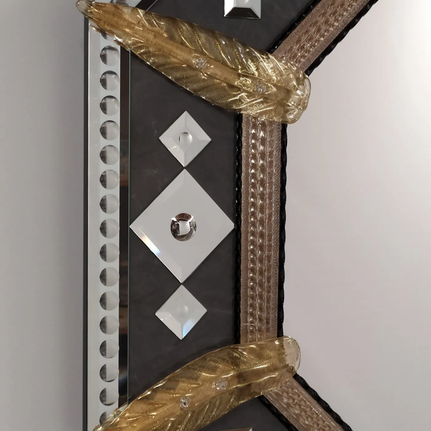 Fratelli Tosi Specchio in vetro di Murano Marte> Specchi Da Parete