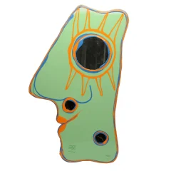 Corsi Design Factory Specchio Look at Me M Verde di Gaetano Pesce> Sculture Da Parete