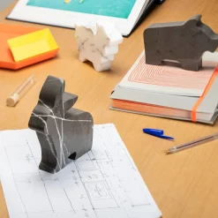 Kimano Statuetta grande di pecora bianca di Alessandra Grasso><noscript><img width=