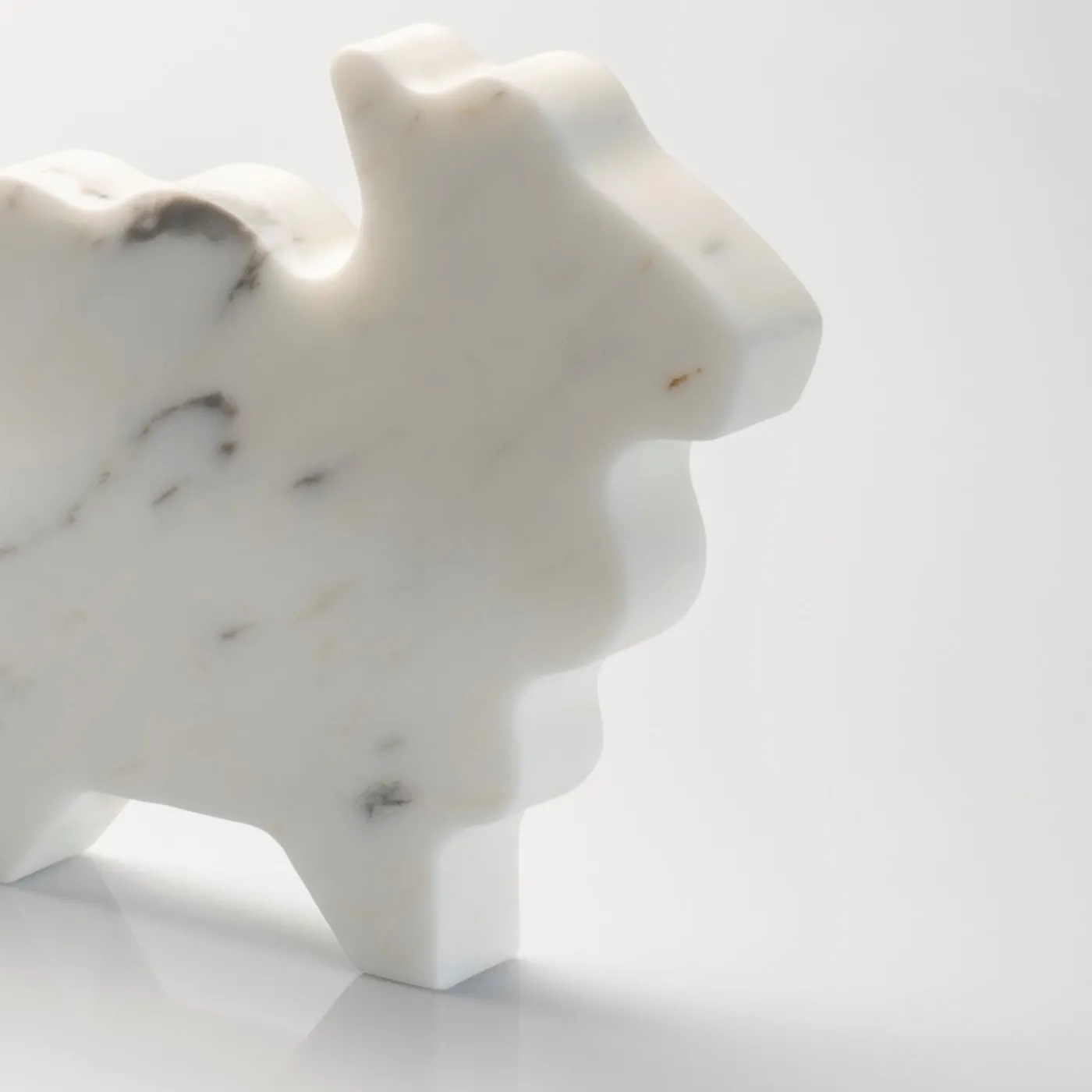 Kimano Statuetta Pecorella bianca di Alessandra Grasso> Statuine