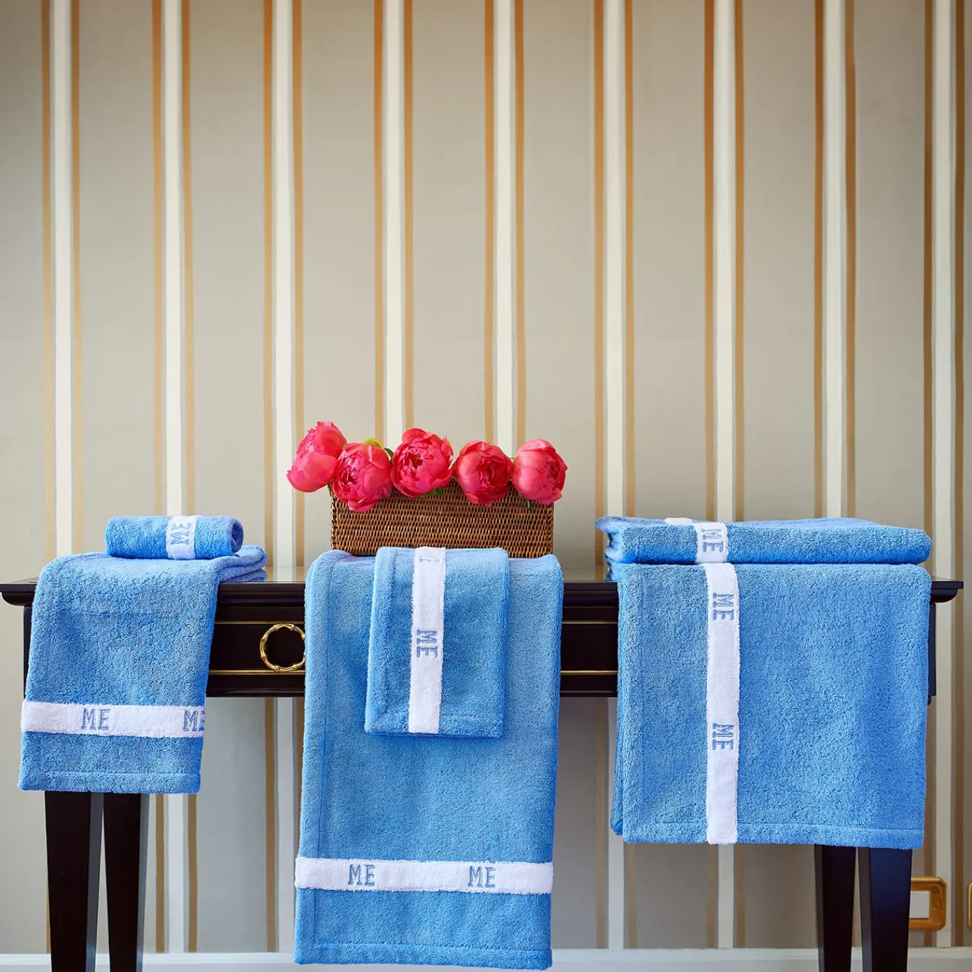 Verderoccia Tappeto da bagno Pompidou in stile geometrico bianco e blu Assisi> Biancheria Da Bagno