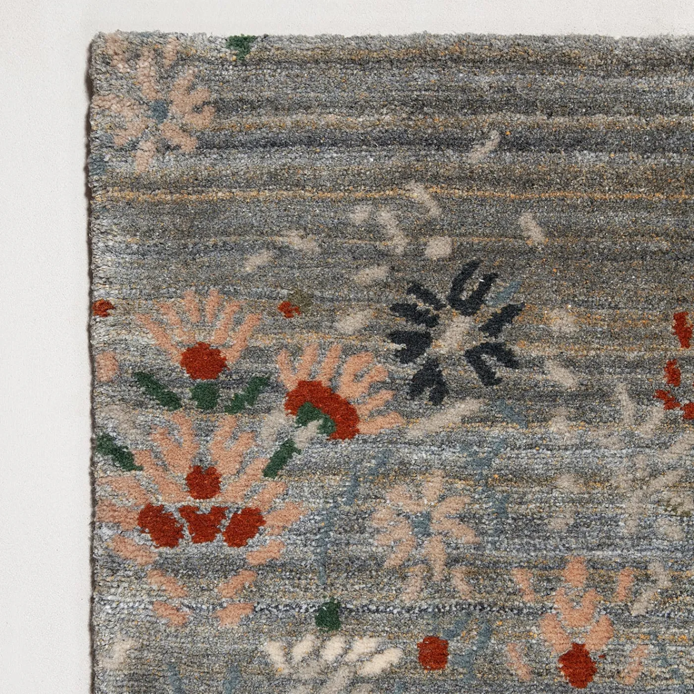 Amini Tappeto Giardino Light in lana e viscosa di Carlotta Fortuna> Tappeti E Moquette