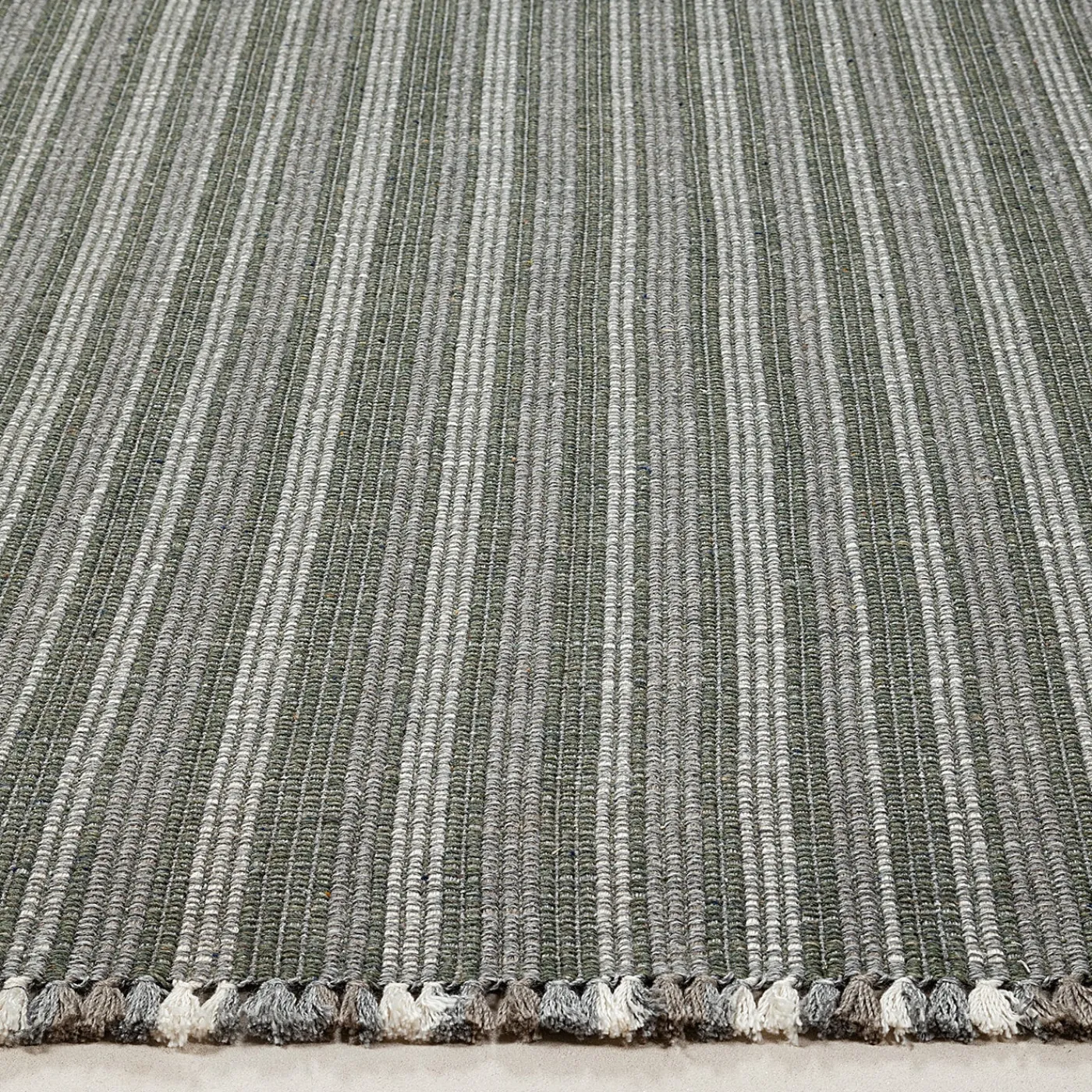 Amini Tappeto Prune Vintage Platinum Recycled PET In&Outdoor di Carlotta Fortuna> Tappeti E Moquette