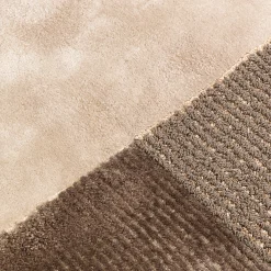 Carpet Edition Tappeto Selce #5 Dolomite Greige di Studio Salaris><noscript><img width=