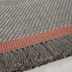 Amini Tappeto Sesamo Taupe in PET riciclato In&Outdoor di Carlotta Fortuna #2><noscript><img width=