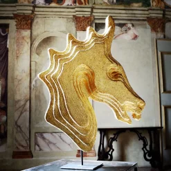PB Studio Artigiano Testa d'oro Cavallo Scultura d'oro><noscript><img width=