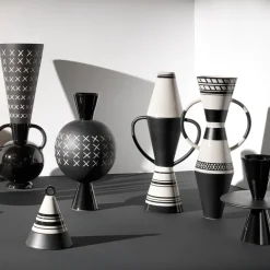 Rometti Tintinnabulo Scatola in bianco e nero di Ugo La Pietra><noscript><img width=