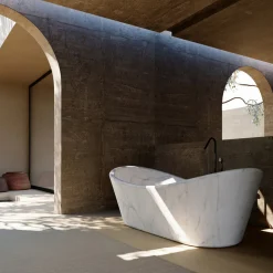 Veltha Outdoor Stone Design Vasca da bagno in marmo Carrara bianco Caresi><noscript><img width=