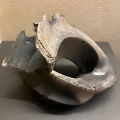 Giovanna La Falce Vasi Cantiere Abbraccio Scultura> Sculture Decorative