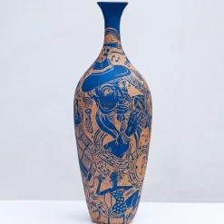 Clara Holt Vaso Blues in terracotta di e Chiara Zoppei><noscript><img width=