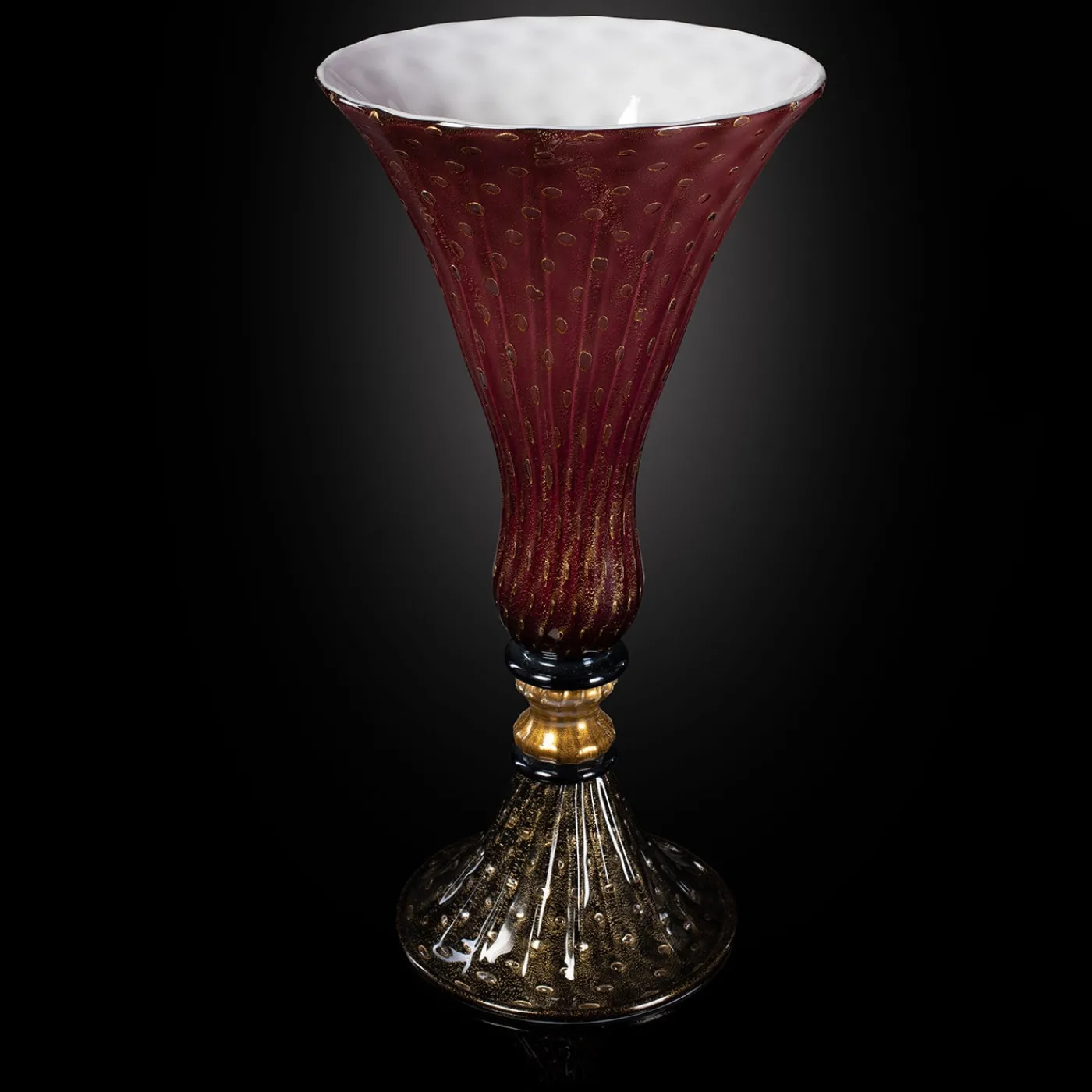 Officine di Murano 1295 Vaso con piede in oro e rubino Stmtrub> Vasi Da Fiori