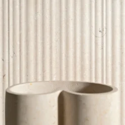 Luce Di Carrara Vaso Decorativo in Marmo Beige Medio Muze> Vasi Decorativi
