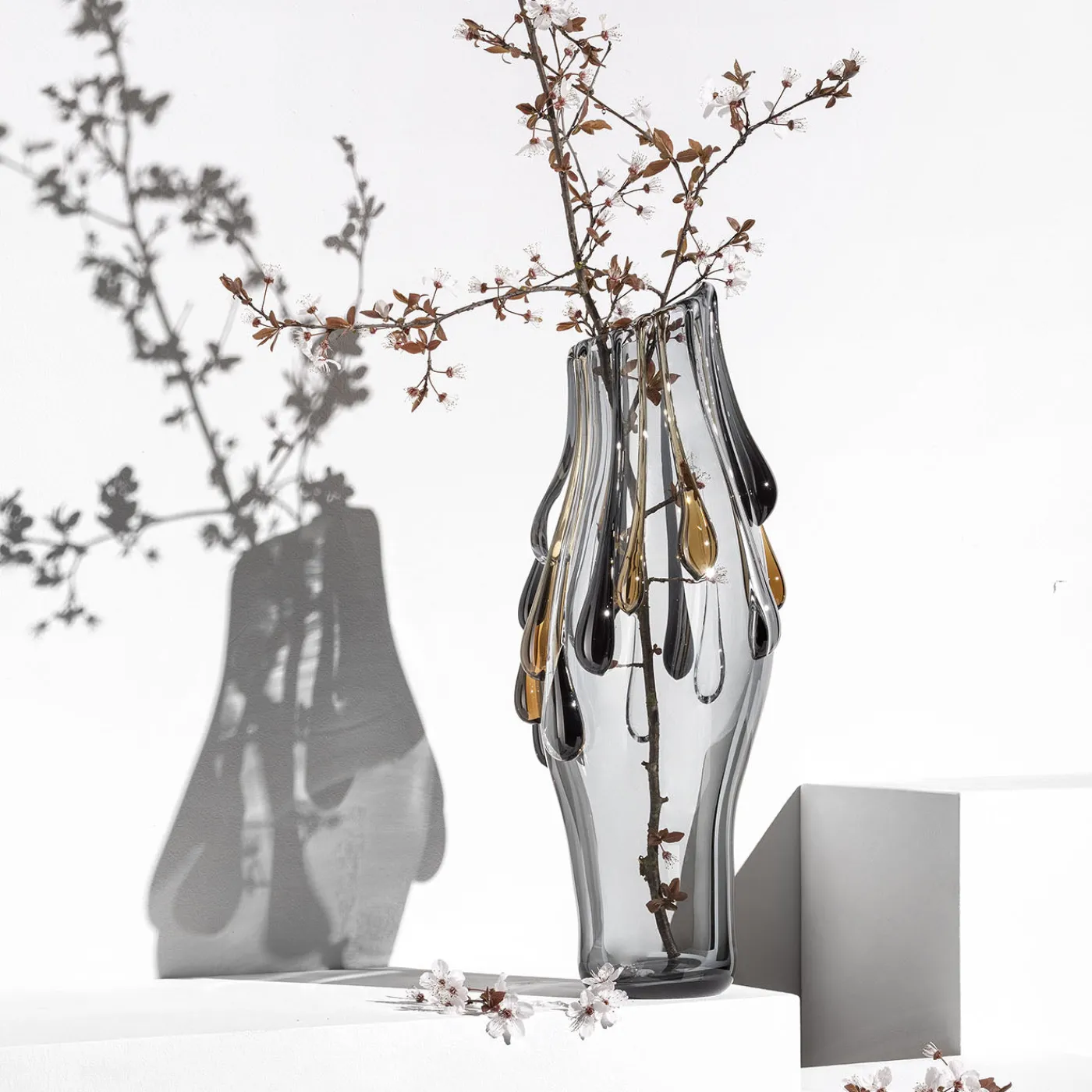 Aina Kari Vaso decorativo Like A Dodge in vetro di Murano grigio> Vasi Decorativi