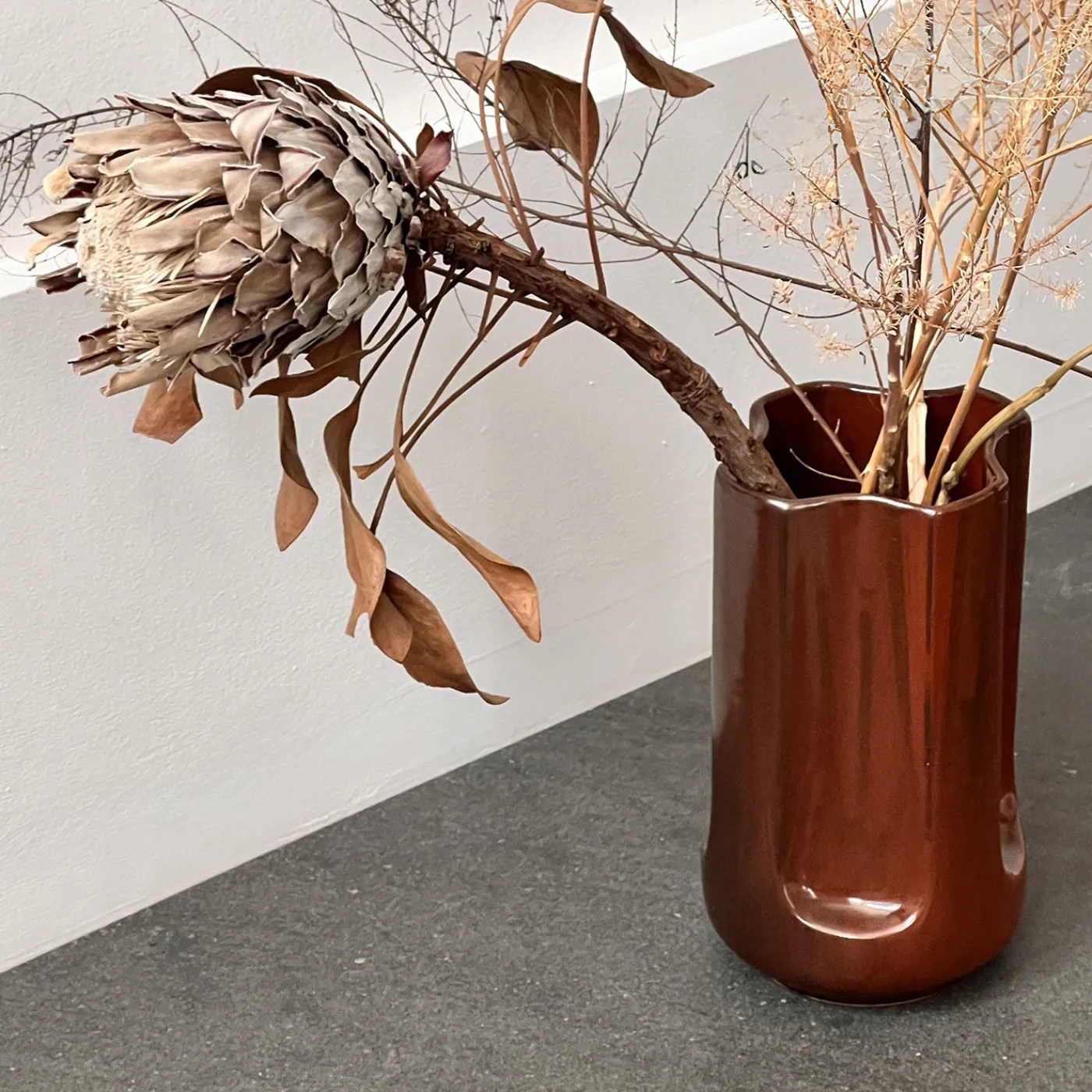 mg12 by Monica Geronimi Vaso Giuseppe Auburn in ceramica smaltata Mattone Lucido> Vasi Da Fiori