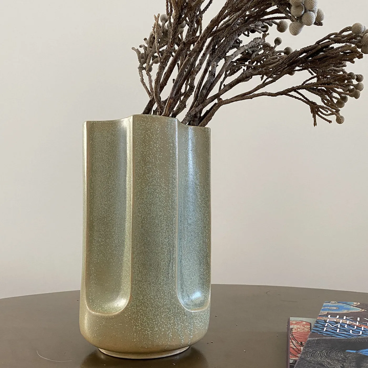 mg12 by Monica Geronimi Vaso Giuseppe Bruma in ceramica smaltata verde opaco> Vasi Da Fiori