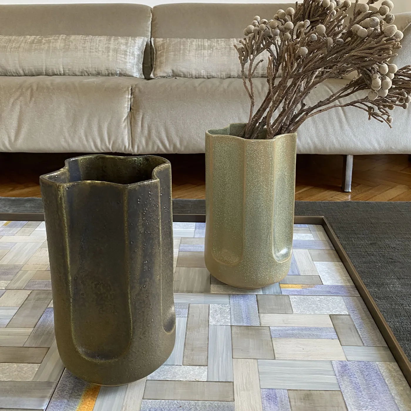 mg12 by Monica Geronimi Vaso Giuseppe Musgo in ceramica smaltata grigia> Vasi Da Fiori