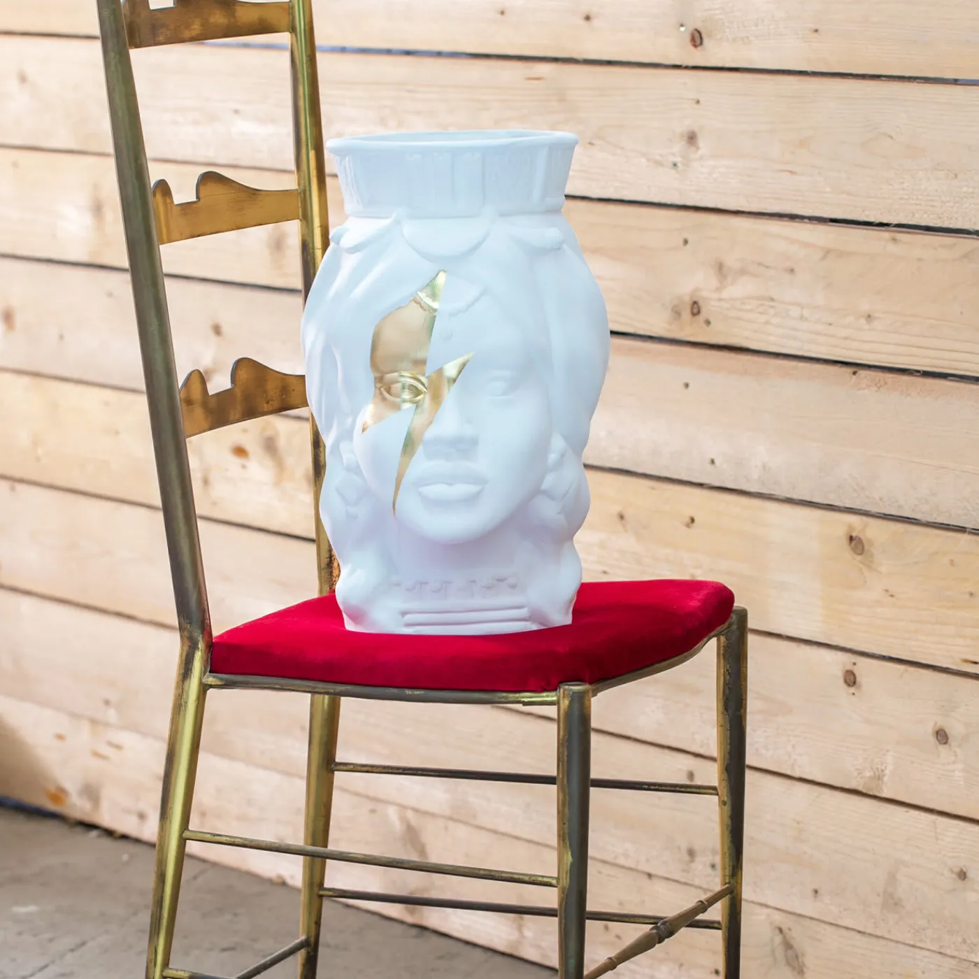 Stefania Boemi Vaso Musidora Tisifone Bianco> Vasi Figurativi