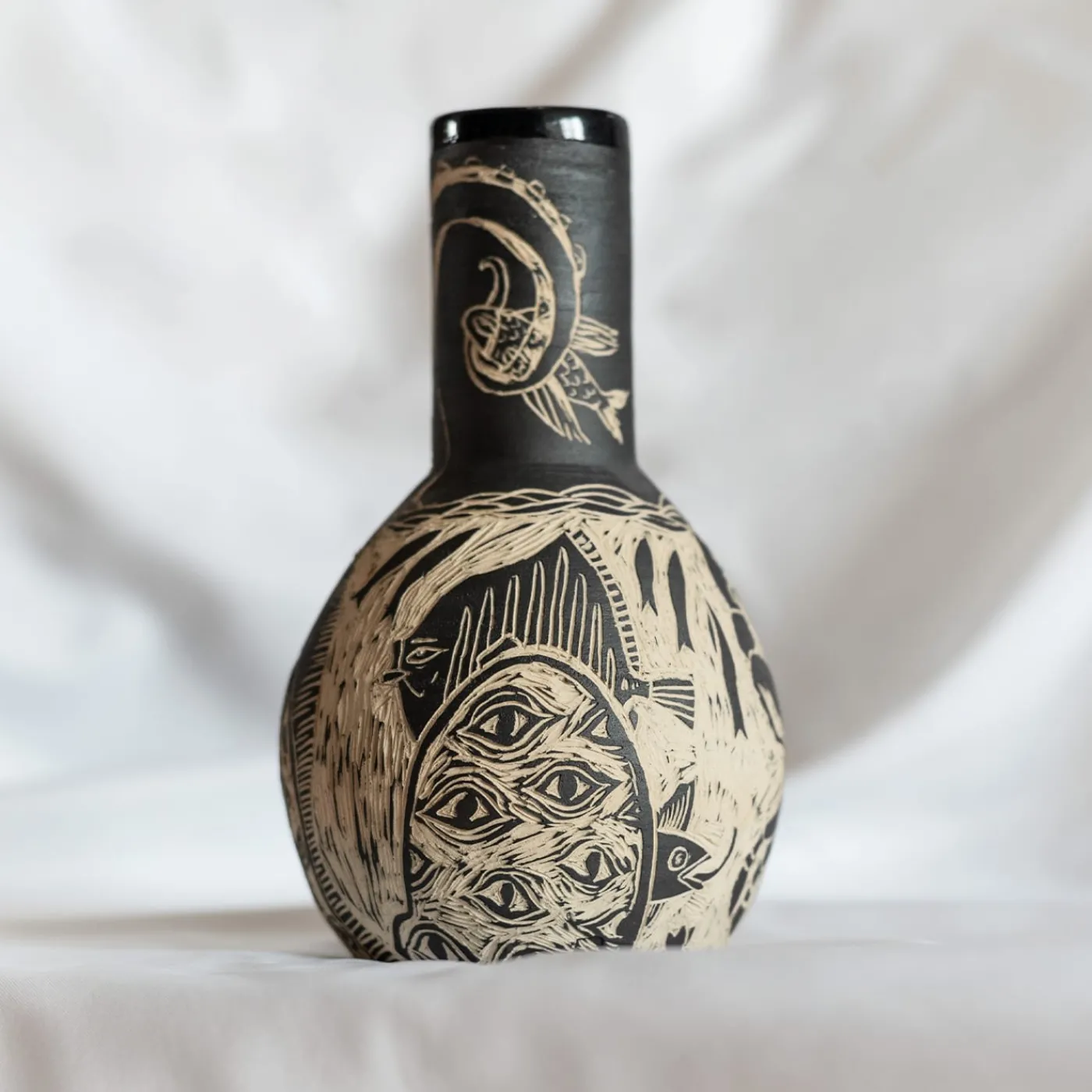 Clara Holt Vaso piccolo Grès beige e nero Granchio> Bottiglie Decorative