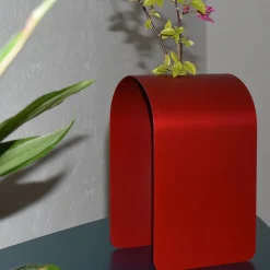 William Mulas Vaso rosso Dahlia><noscript><img width=