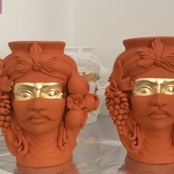 Stefania Boemi Vaso Sasà arancione e oro> Vasi Figurativi