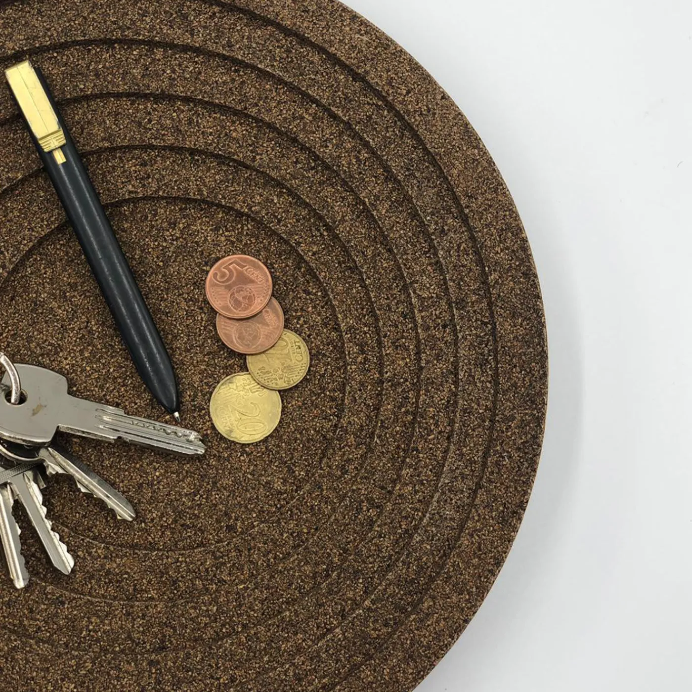 OTQ Vassoio tondo a tasca vuota Geometrica di Matteo Congiu> Svuotatasche